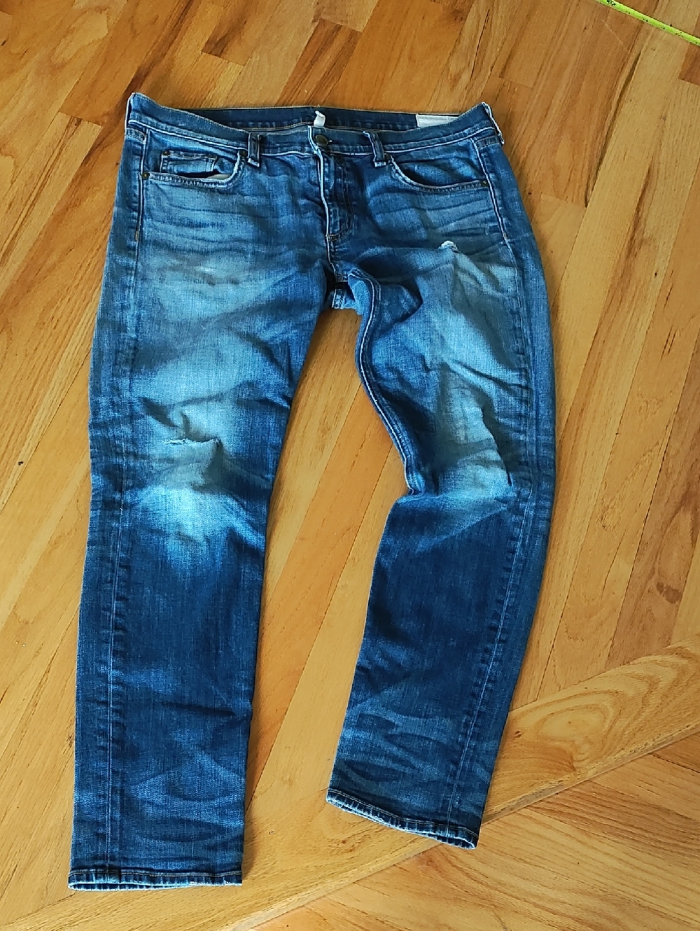 rag & bone Women's Dre Jeans in Distressed Medium Blue Wash